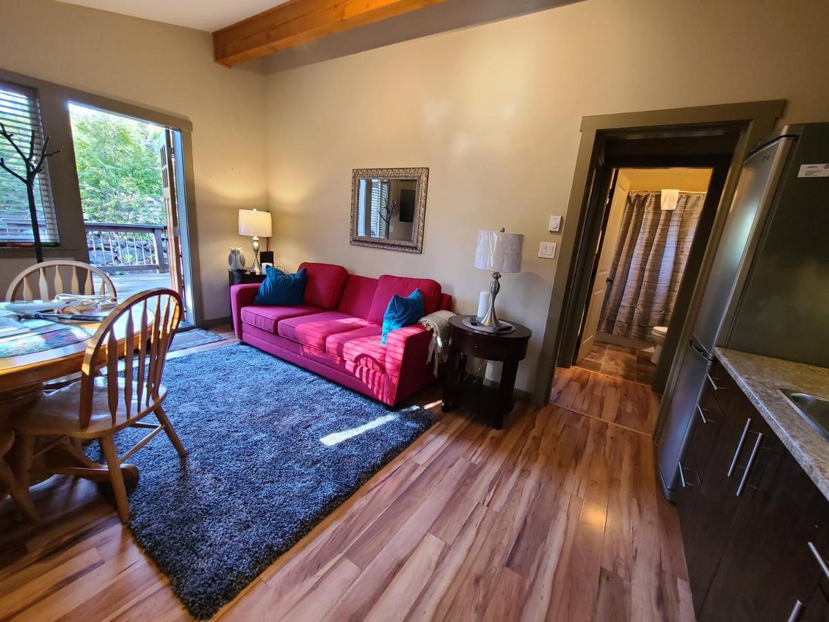 Villa A Shack In The Woods Port Renfrew Exterior foto